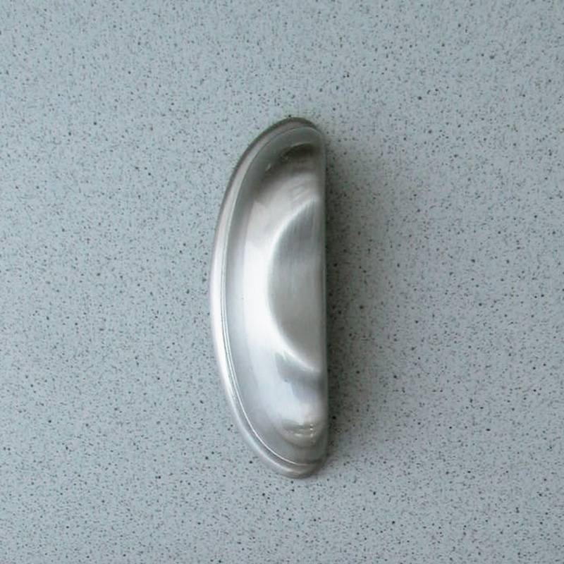 Recessed handle